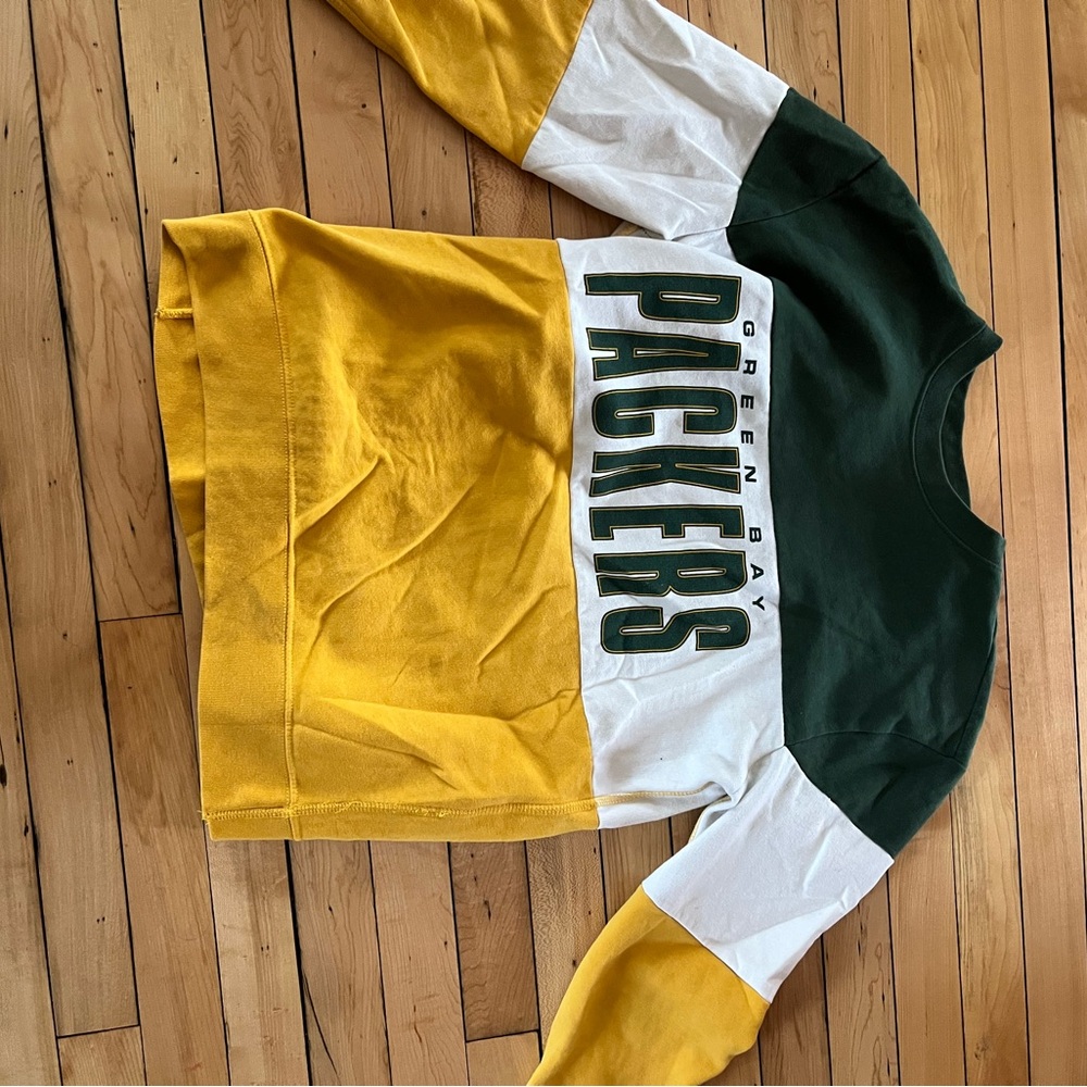 Aerie Green and Yellow Crew Neck Sweater
